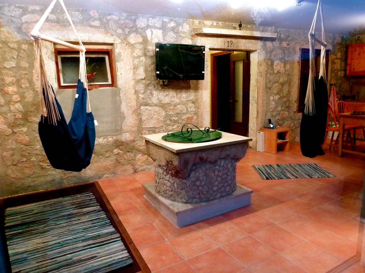 <p>Turmvilla nach der Renovierung - Wohnzimmer Balthasar</p> <p>Turmvilla nach der Renovierung - Wohnzimmer Balthasar</p>