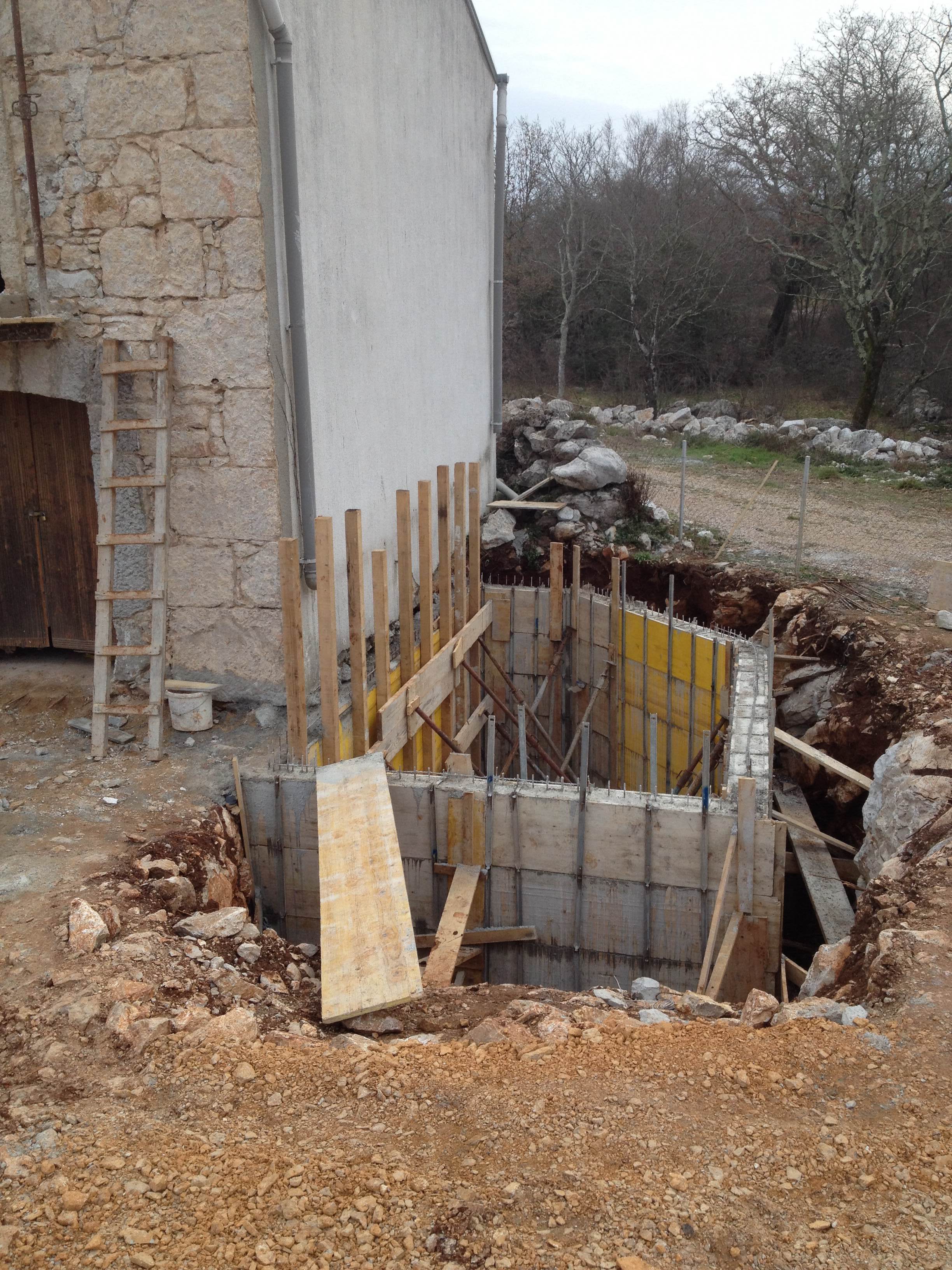 <p>neuer Keller</p> <p>neuer Keller</p>