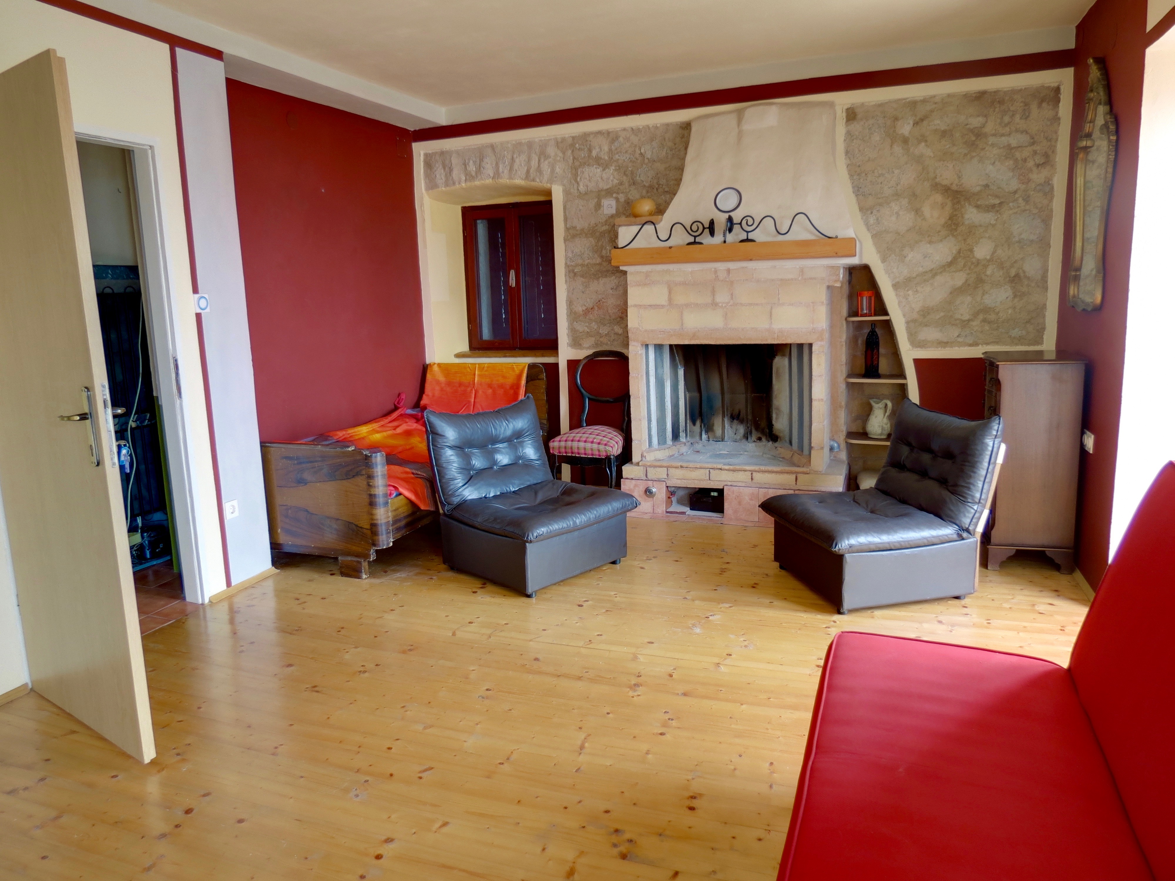 <p>Turmpalais - offener Kamin und schöne Ausstattung in der Aramis</p> <p>Turmpalais - offener Kamin und schöne Ausstattung in der Aramis</p>