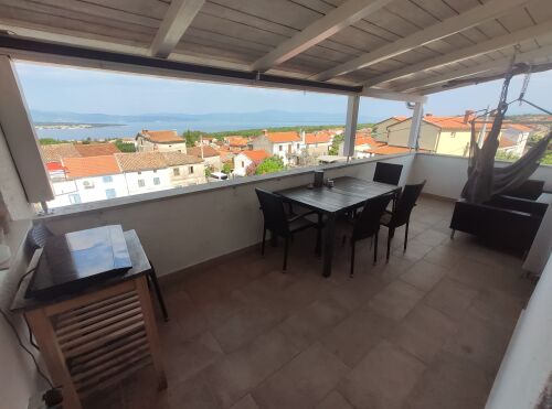 Balkon mit Pergola und mit zusÃ¤tzlicher Outdoor KochmÃ¶glichkeit